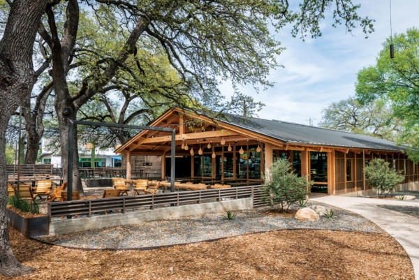 Where to eat outdoor lunch in Austin Texas 