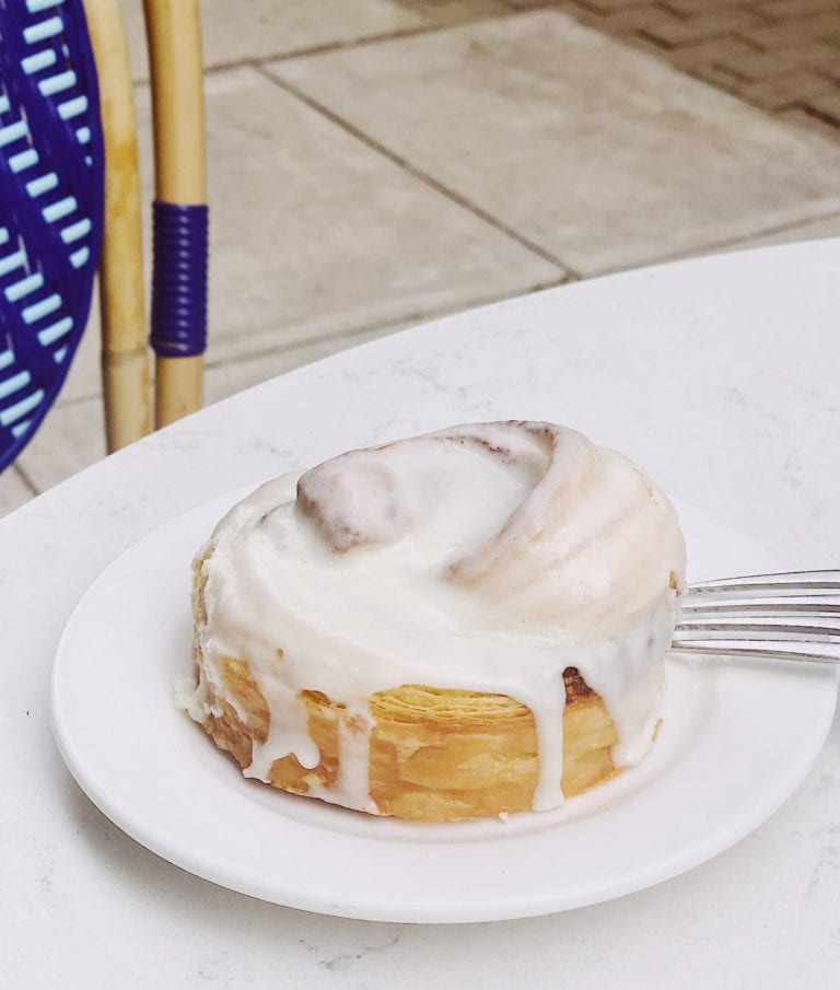 The ultimate guide to the best cinnamon rolls in Austin, Texas! Le Poilitique