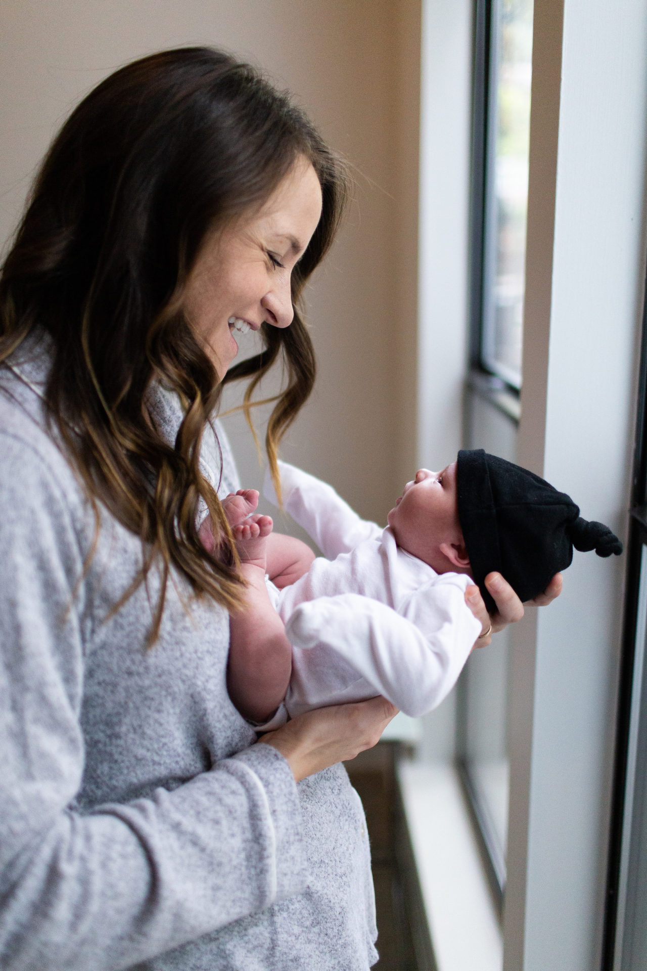 What To Wear After Giving Birth  Best Postpartum Clothes Home From  Hospital - The Confused Millennial