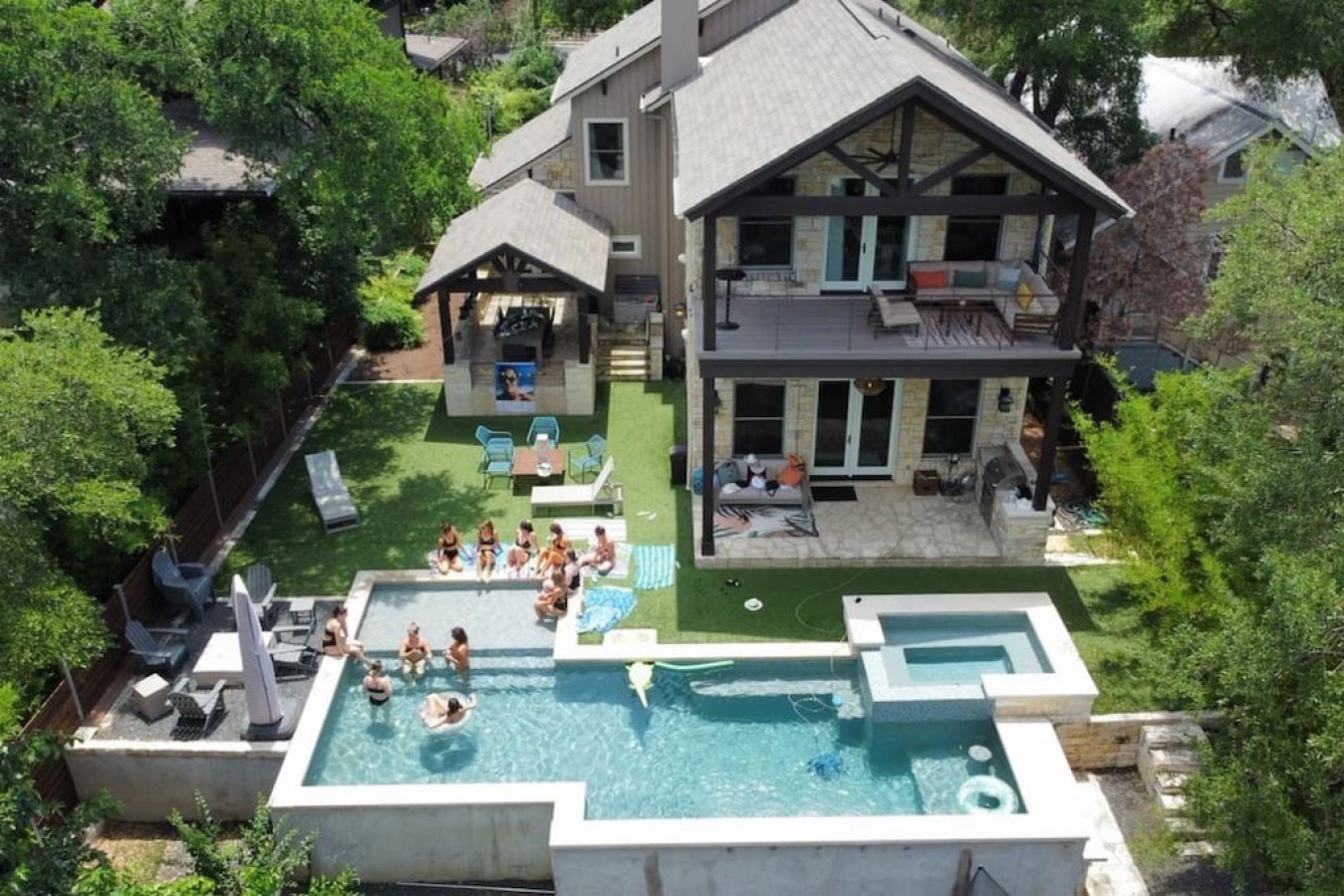 coolest Austin bachelorette airbnbs coolest Austin bachelorette airbnbs