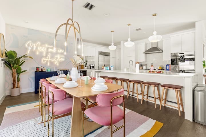 coolest Austin bachelorette airbnbs coolest Austin bachelorette airbnbs