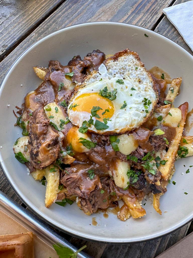 brunch at Vista Brewing